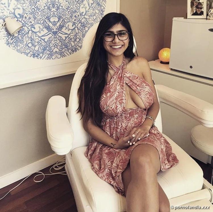 Mia Khalifa Nua - Foto 230673