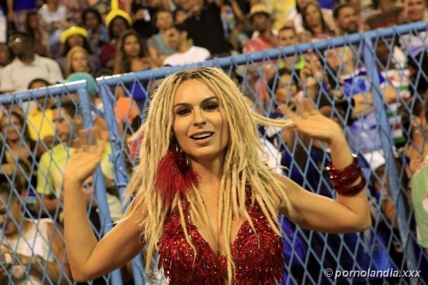Fotos de Fernanda Lacerda A Mendigata no Carnaval 2016 - Foto 24101