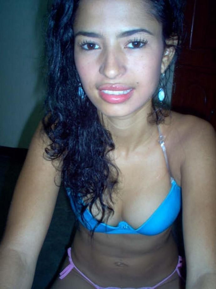 Vivian morena magrinha caiu na net - Foto 2698