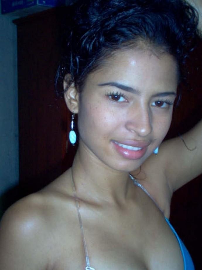 Vivian morena magrinha caiu na net - Foto 2700