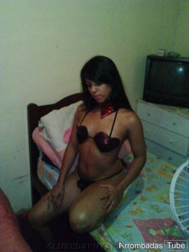 Morena em fotos caseiras de lingerie toda putinha caiu na net - Foto 7276
