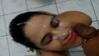 Encheu a cara da nanda de gozo video amador