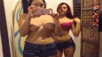 Addison Ryder e Karlee Grey lesbicas novinhas do porno