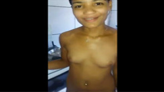 Ester tigresa pelada na cozinha videos amadoras novinhas