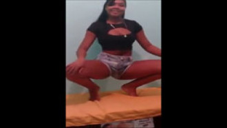 Mulata Com Shortinho Jeans Socado Na ppk do mal