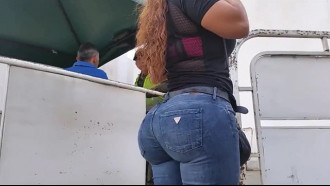 Comeu uma garota de programa gostosa